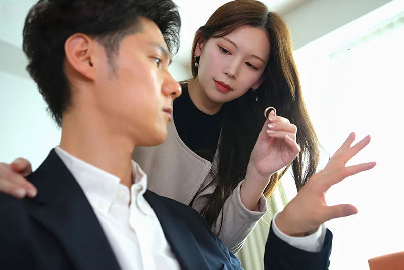 Cô vợ đi đi giã ngoại, chồng yêu ở nhà bị nhỏ em vợ yêu gạ làm tình không trượt phát nào
